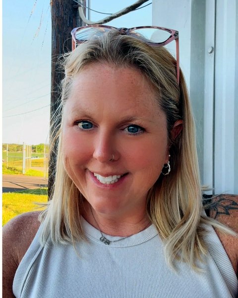 Suzie Q., phone volunteer